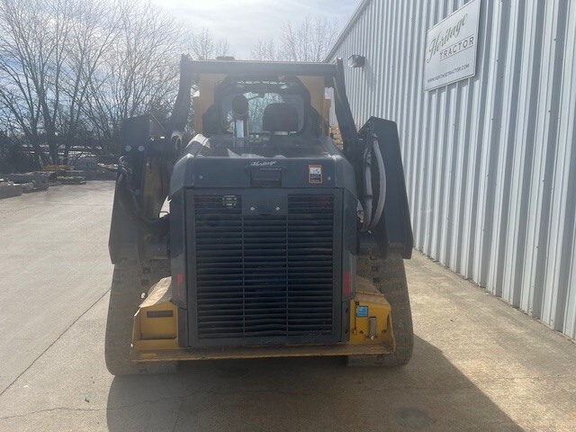  2022 John Deere 333G at Heritage Tractor in West Plains, MO