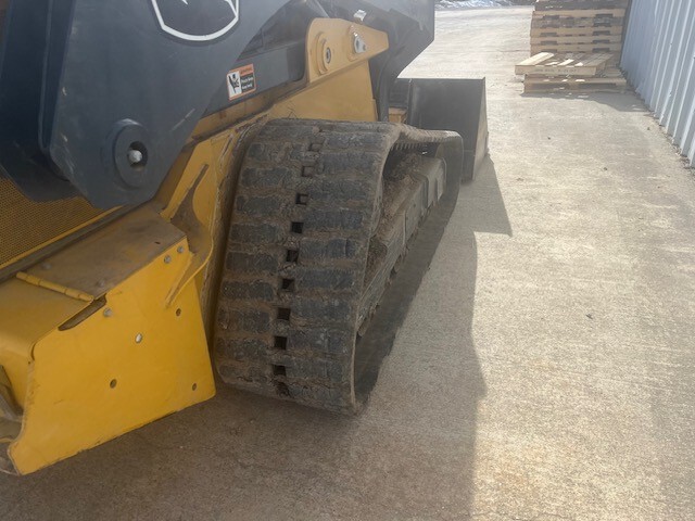  2022 John Deere 333G at Heritage Tractor in West Plains, MO
