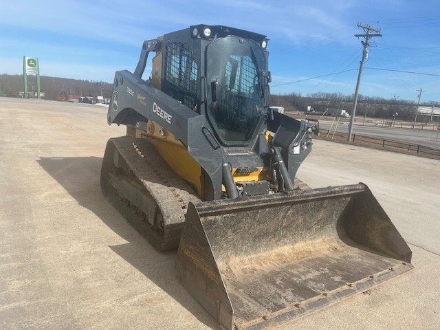  2022 John Deere 333G at Heritage Tractor in West Plains, MO