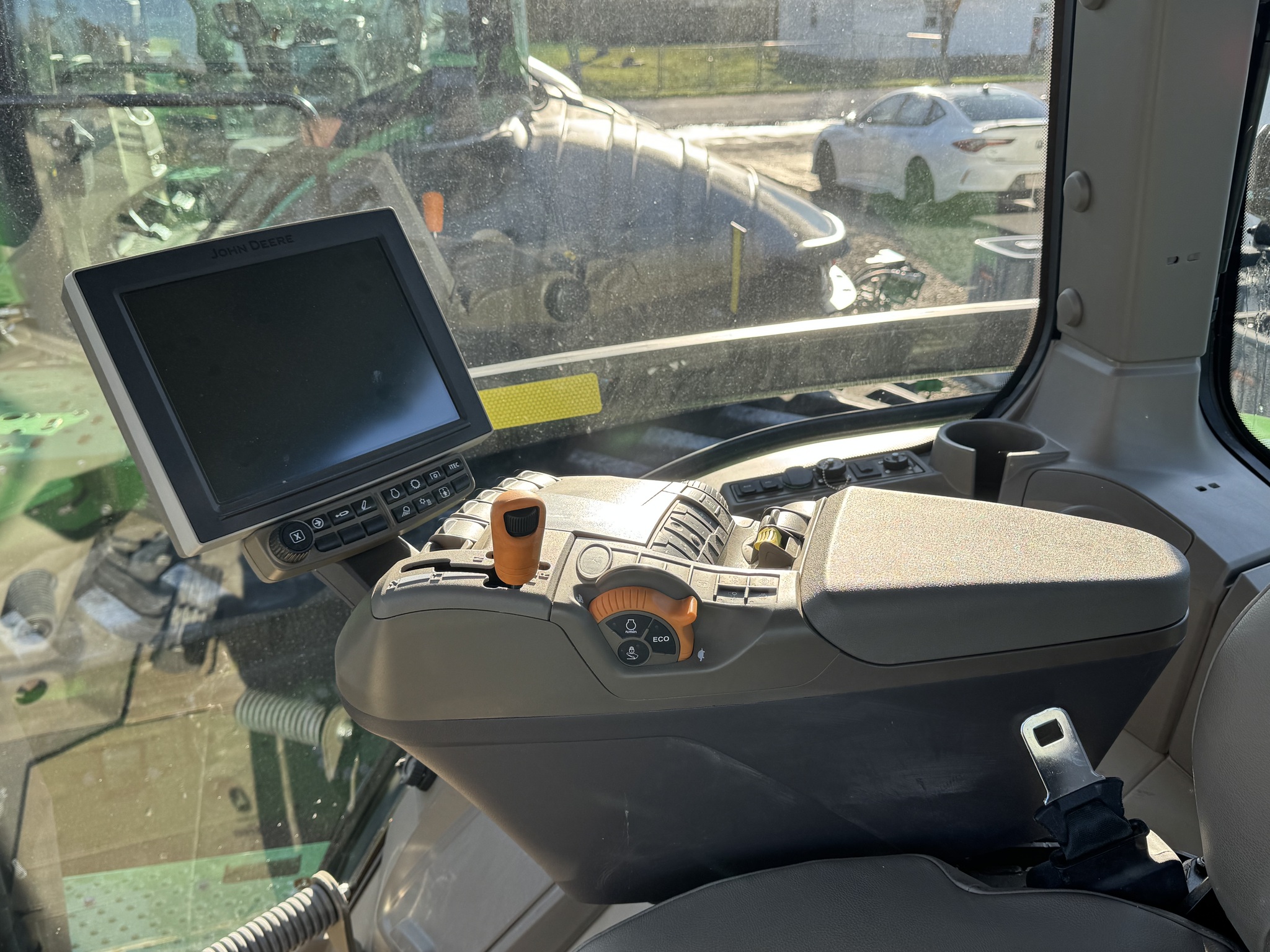 2023 John Deere 8R 230 Image 8