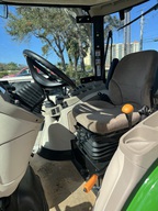 2023 John Deere 3039R Image 6