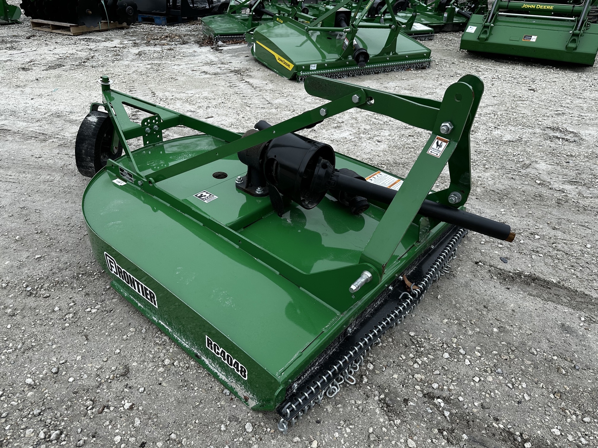 2023 Frontier RC4048 Image 2