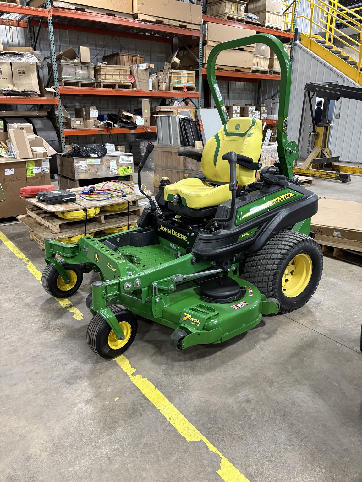 2022 John Deere Z970R Image 1