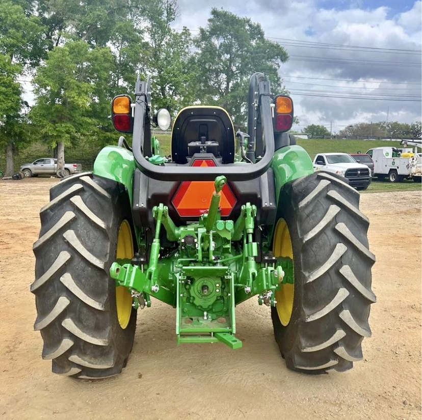 2024 John Deere 5067E Image 5