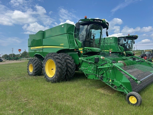 2014 John Deere S680 Image 1