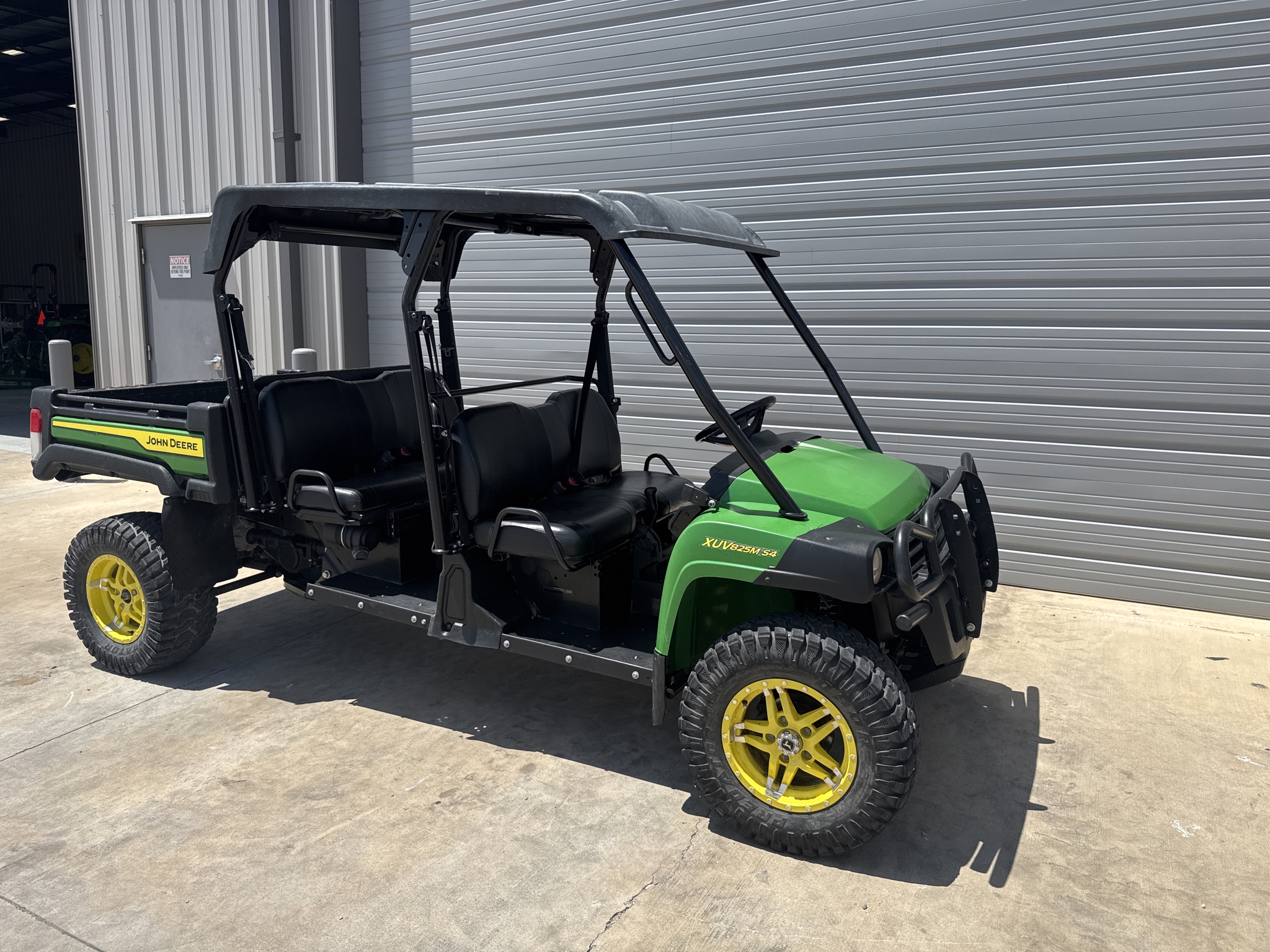 2023 John Deere XUV 825M S4 Image 4