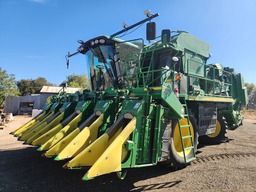 2020 John Deere CP690