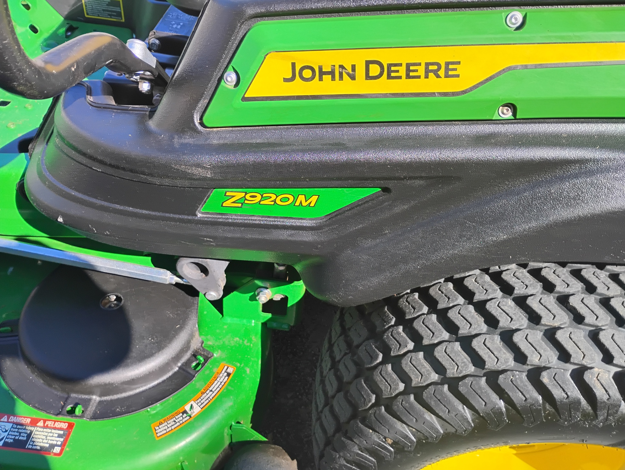 2023 John Deere Z920M Image 5
