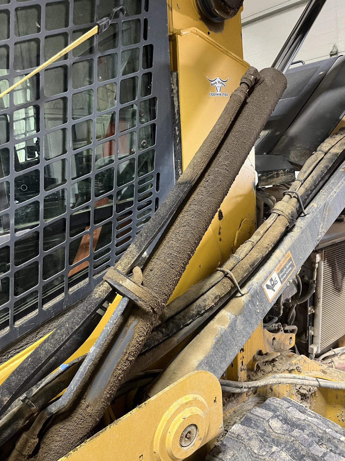 2017 John Deere 333G Image 16