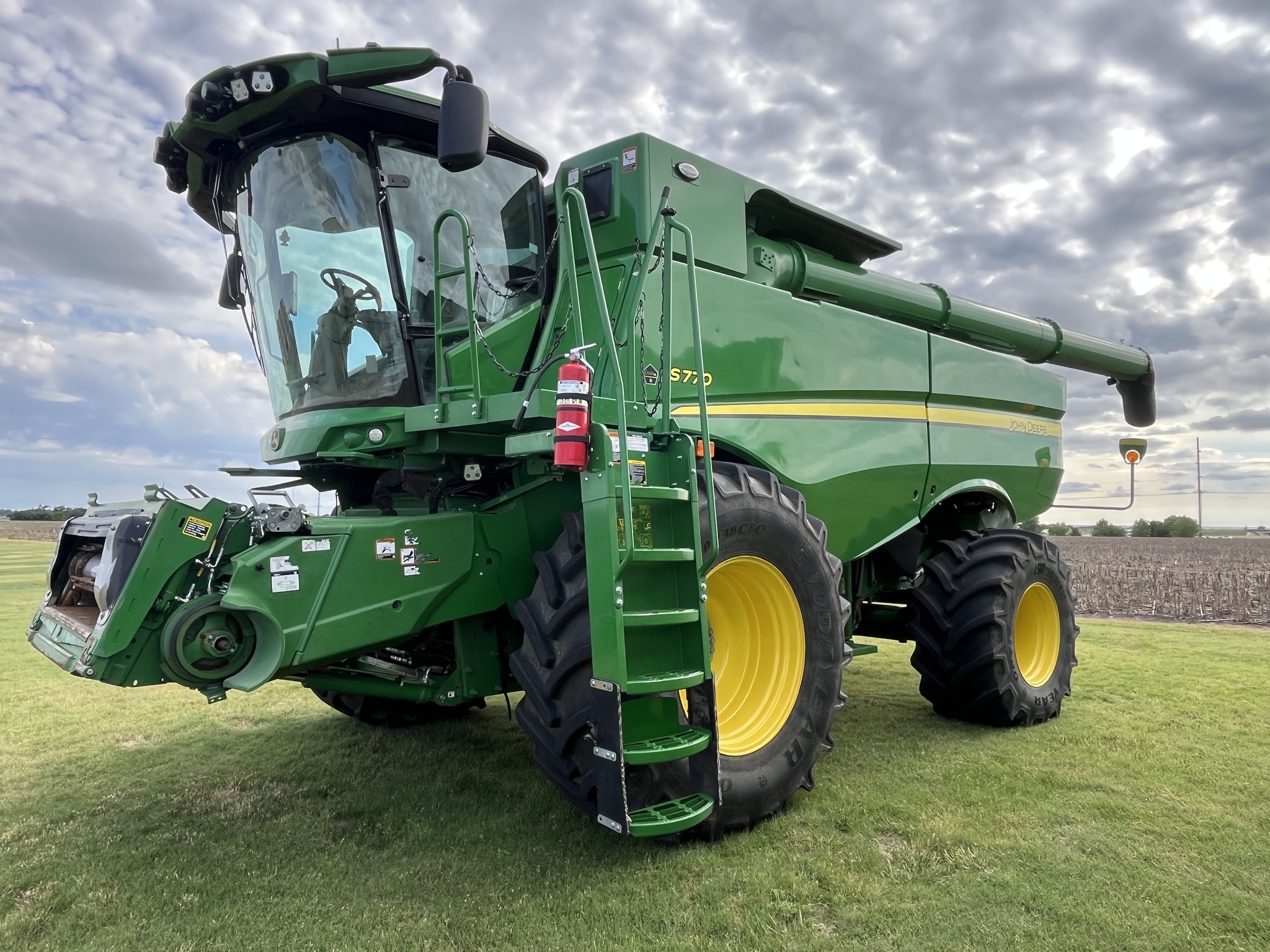 2023 John Deere S770 Image 2