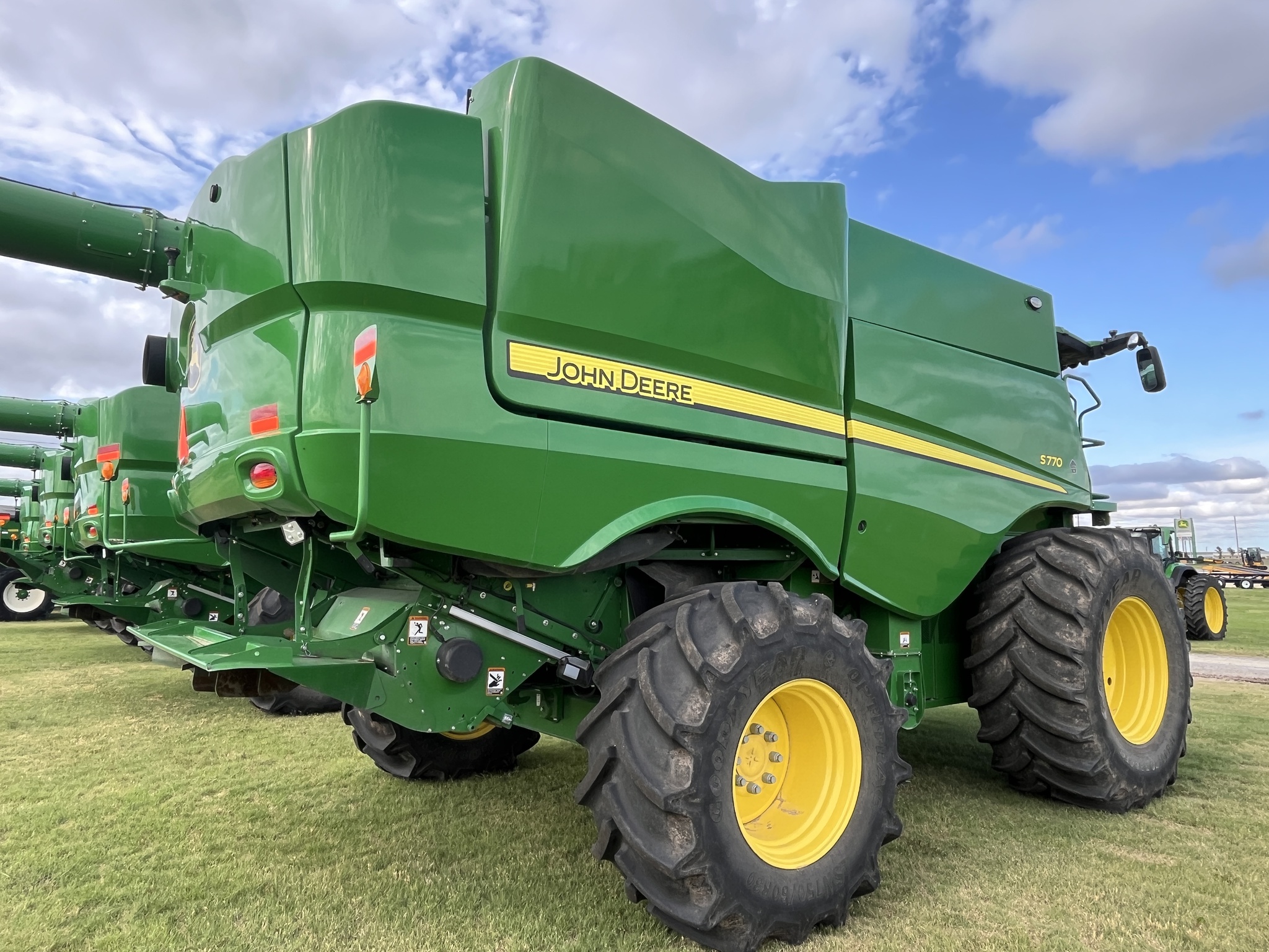 2023 John Deere S770 Image 4