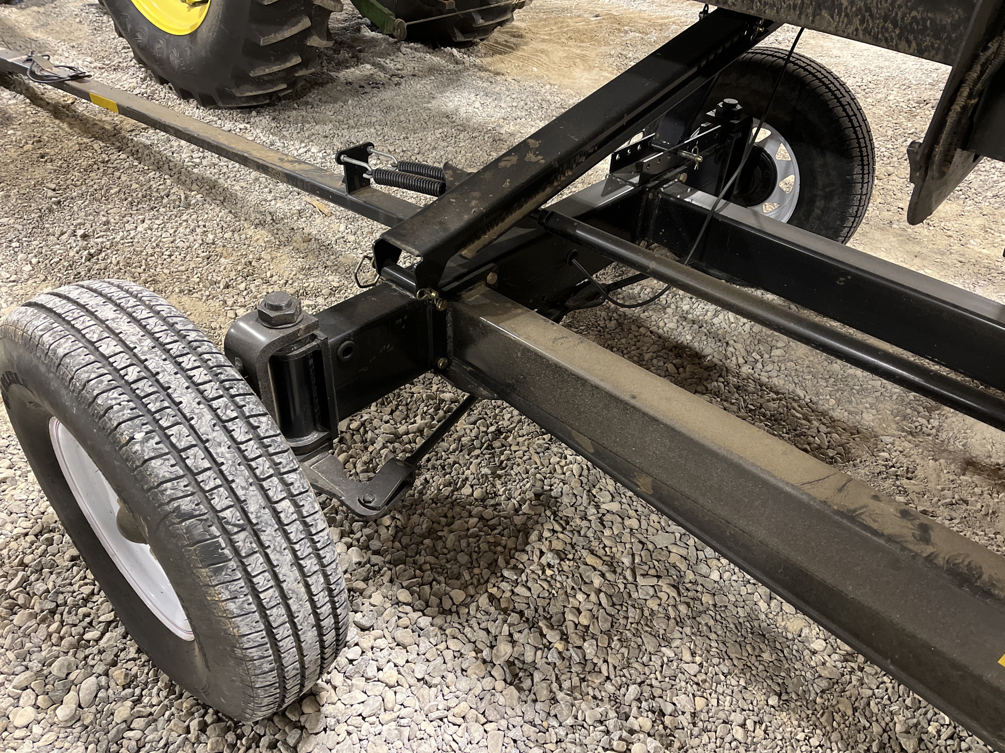 Used 2013 J&M 4WS15 Header carts at Koenig Equipment in Oxford, OH - PhotoXL2