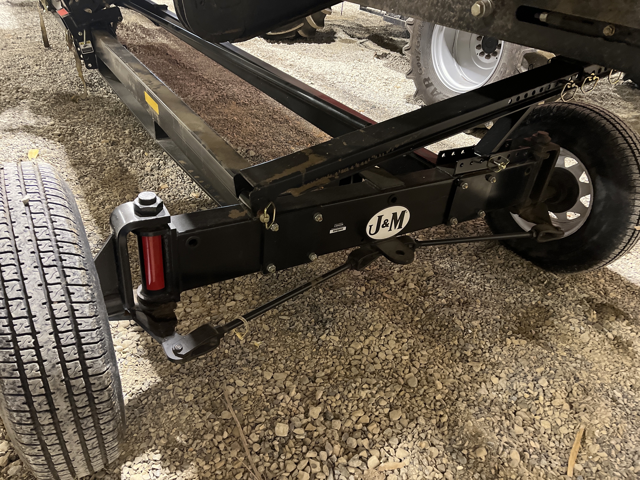 Used 2013 J&M 4WS15 Header carts at Koenig Equipment in Oxford, OH - PhotoXL3