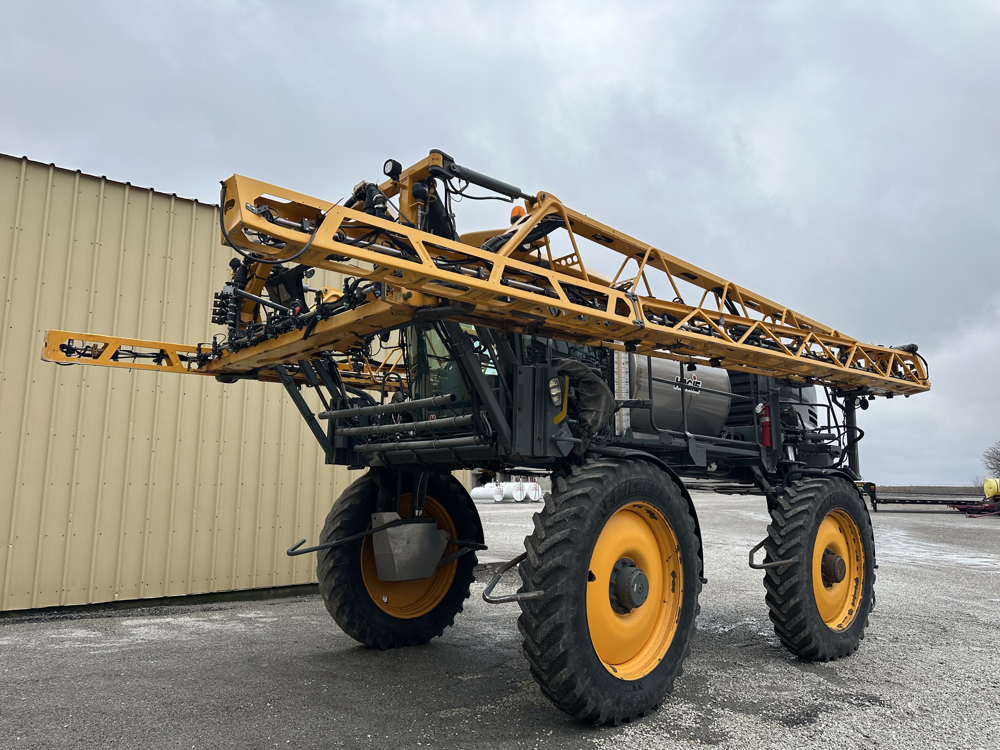  2019 Hagie STS12 at Heritage Tractor in Streator, IL
