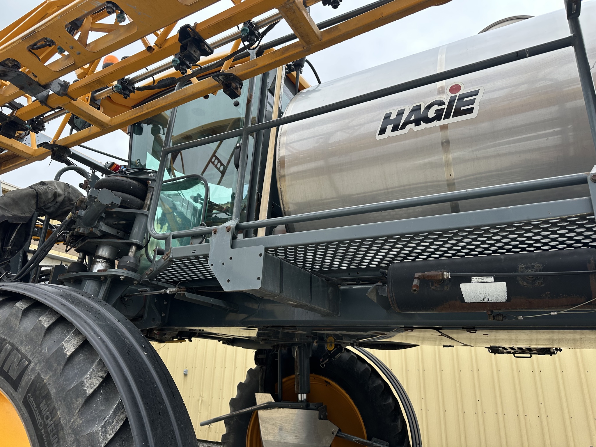  2019 Hagie STS12 at Heritage Tractor in Streator, IL