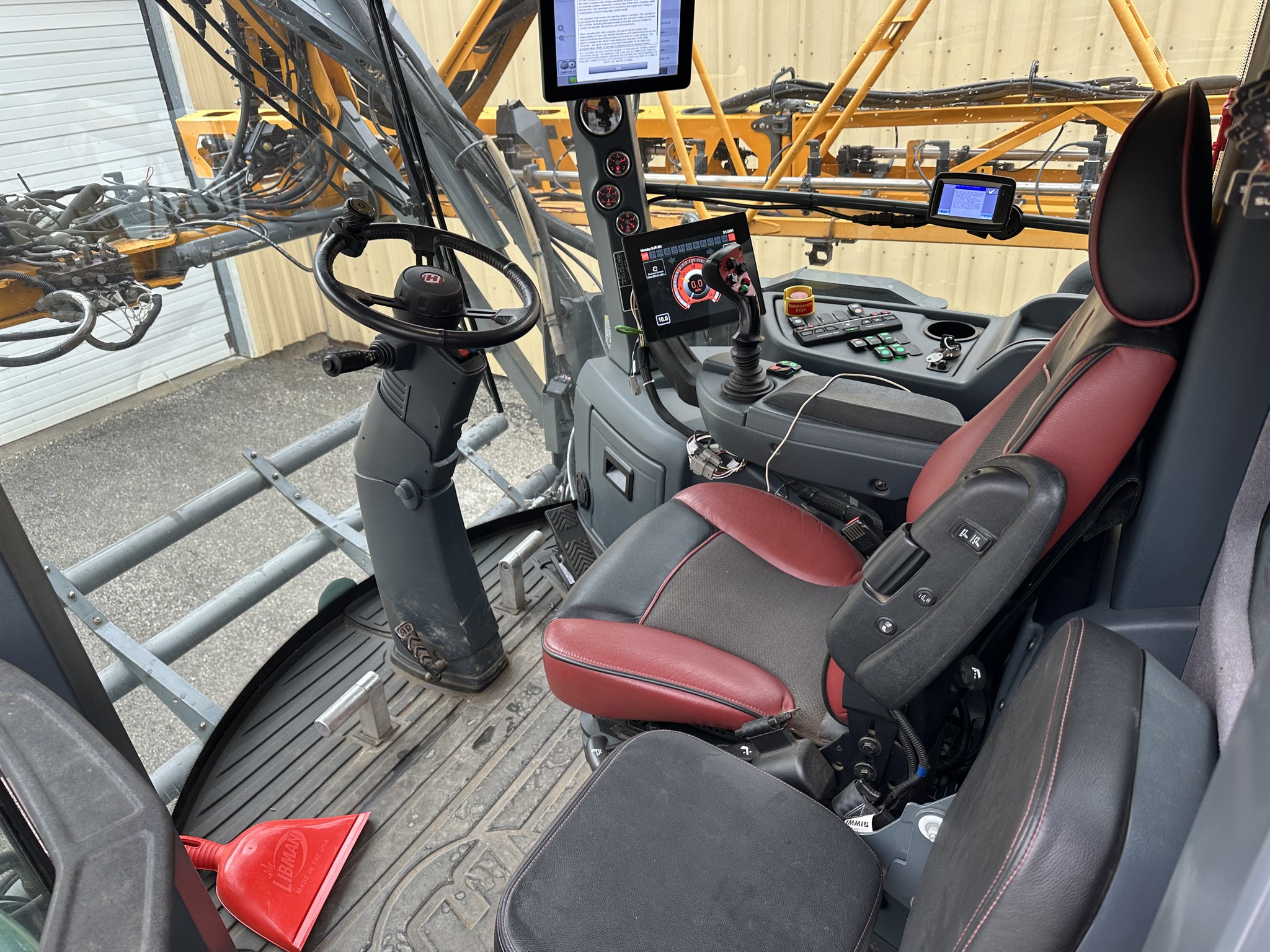  2019 Hagie STS12 at Heritage Tractor in Streator, IL