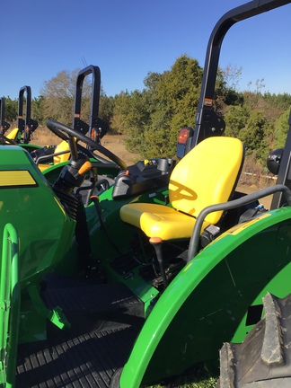 2024 John Deere 5075E Photo 5