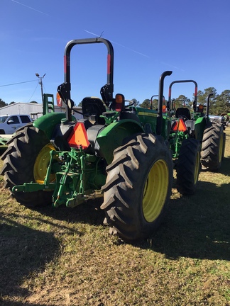 2024 John Deere 5075E Photo 4