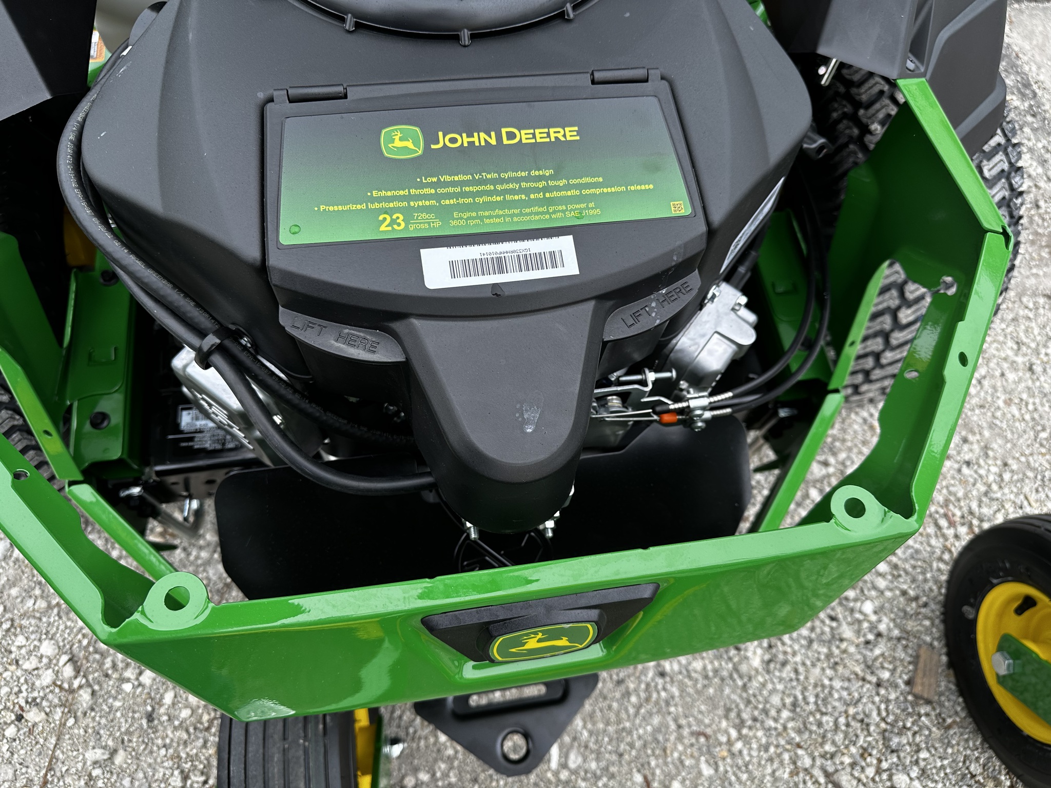 2025 John Deere Z330R Image 6