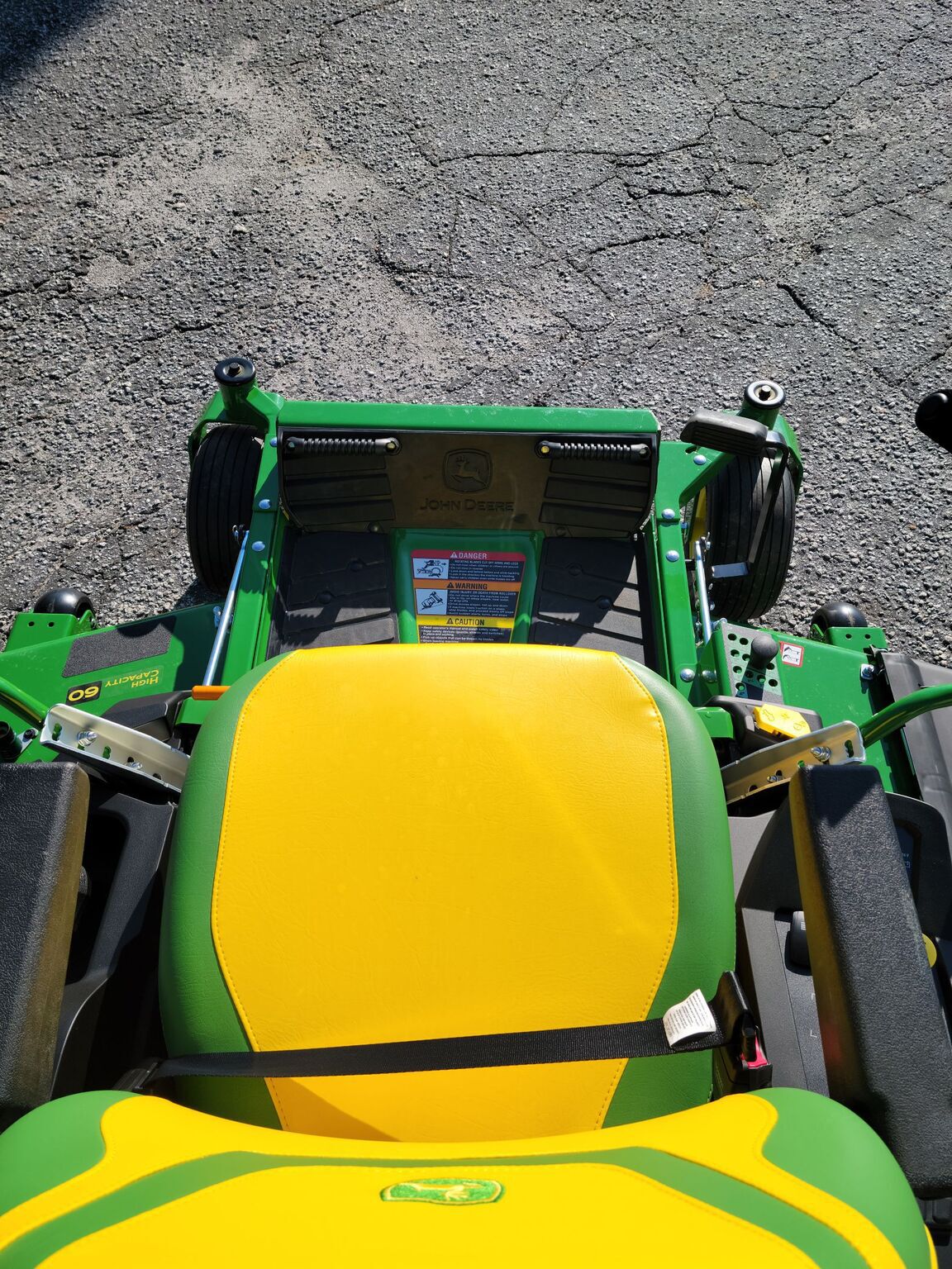 2025 John Deere Z545R Image 7