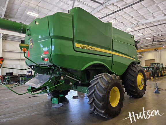 Photo of 2024 John Deere S780