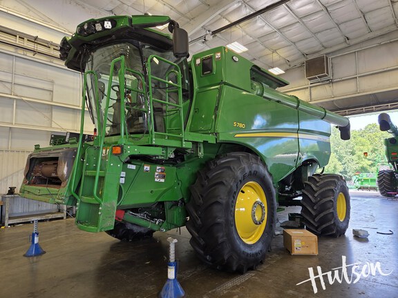 Photo of 2024 John Deere S780