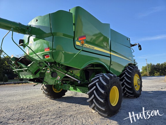 Photo of 2024 John Deere S780