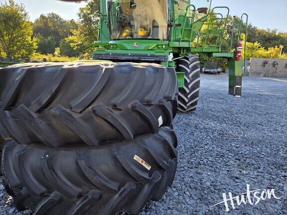 Photo of 2024 John Deere S780