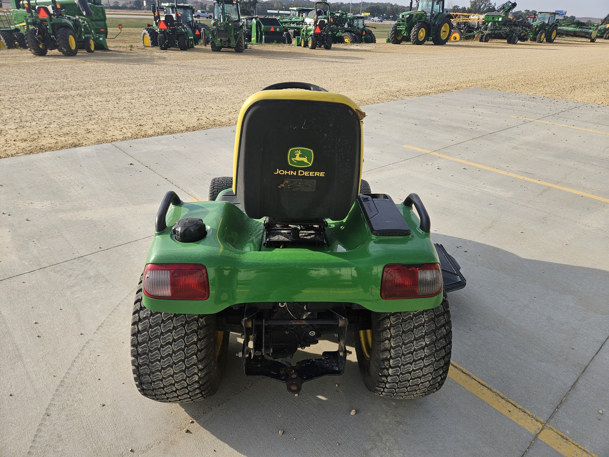 2003 John Deere X485 Image 4