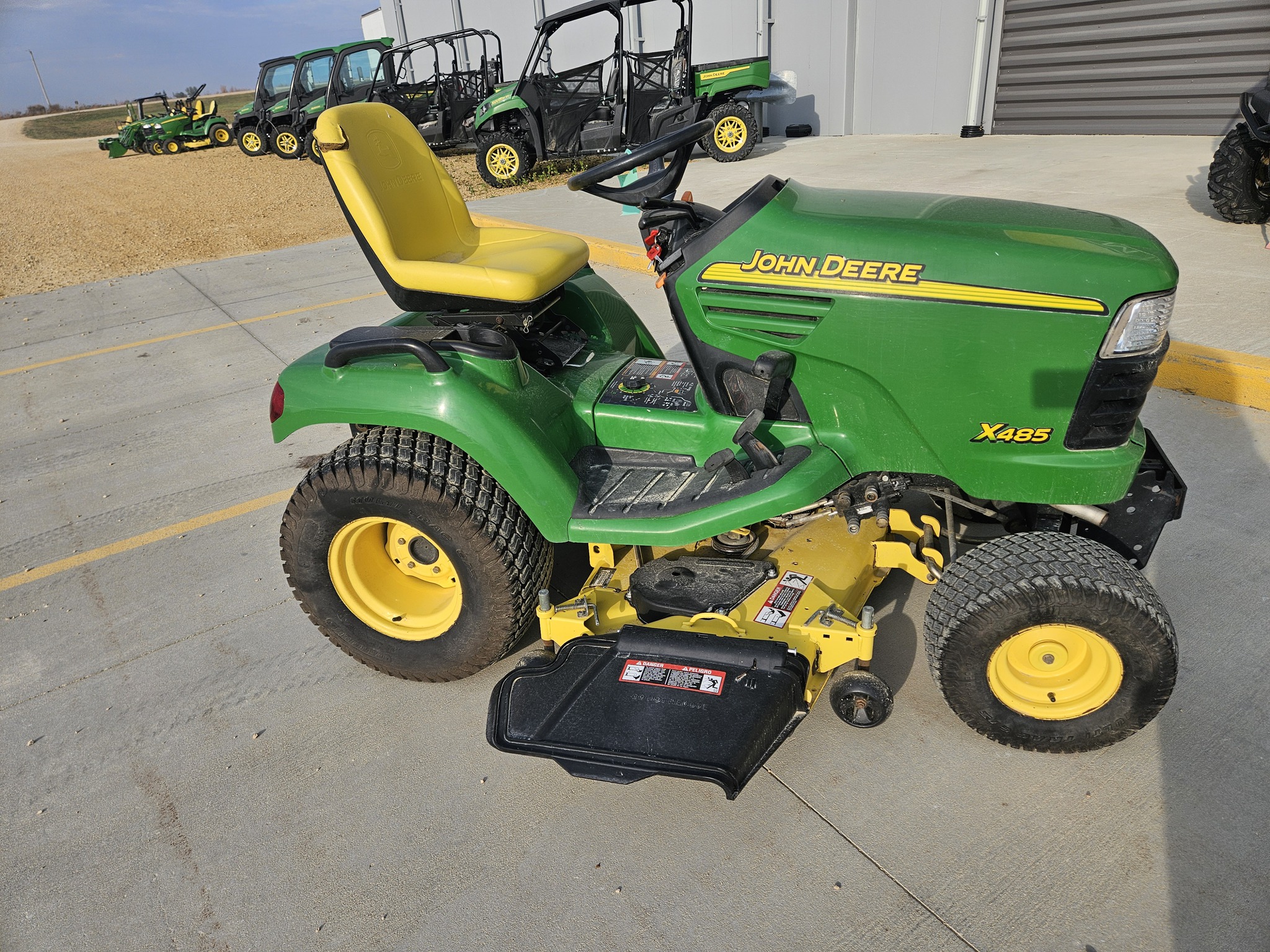 2003 John Deere X485 Image 6