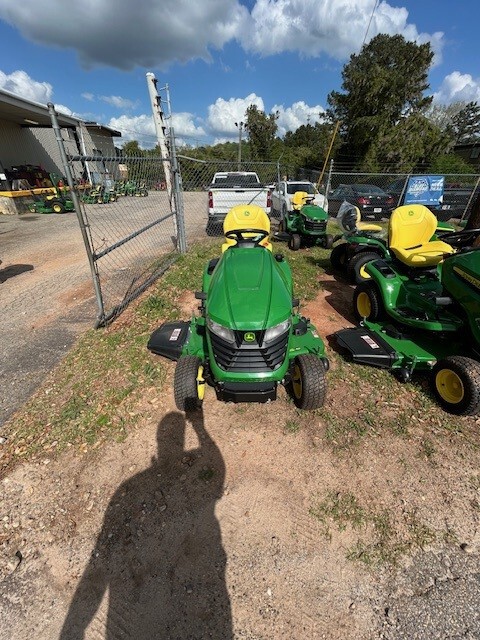 2024 John Deere X380 Image 3
