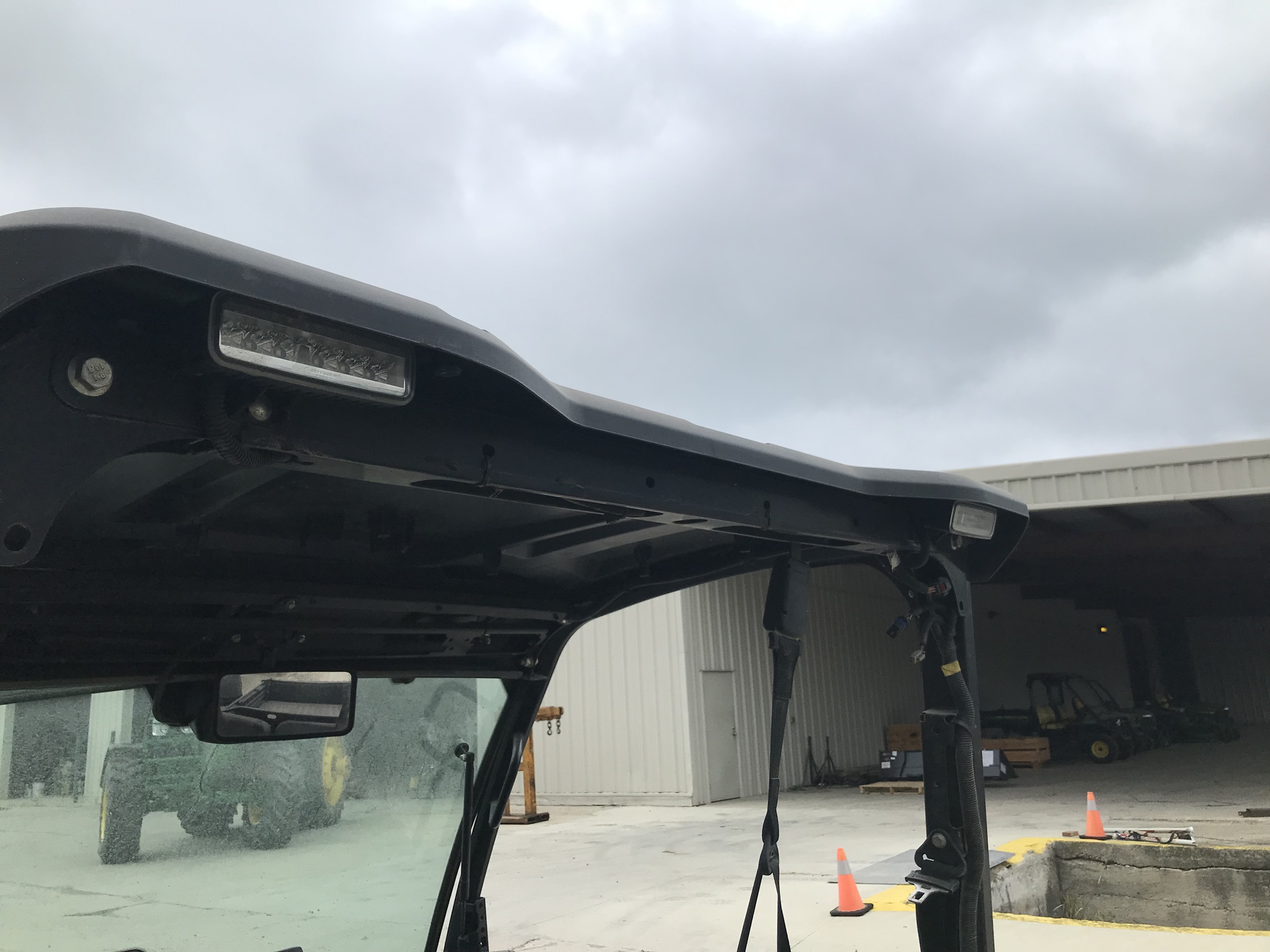 2023 John Deere XUV 835M Image 6