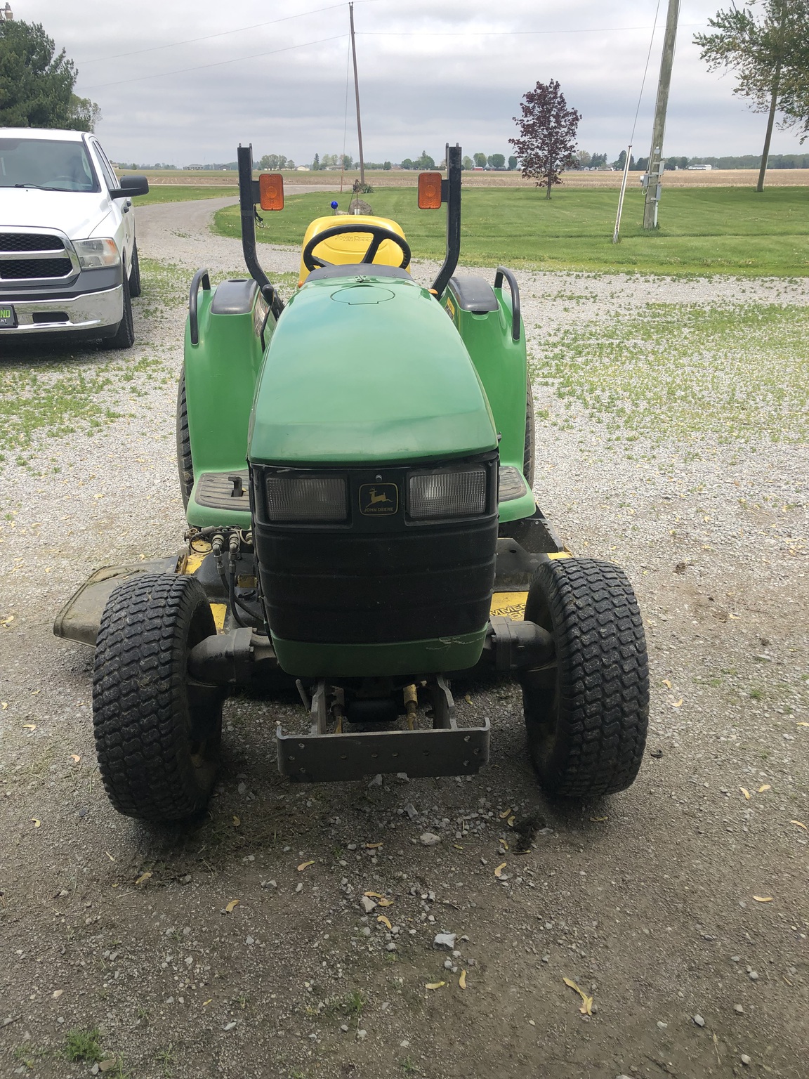 1999 John Deere 4200 Image 1