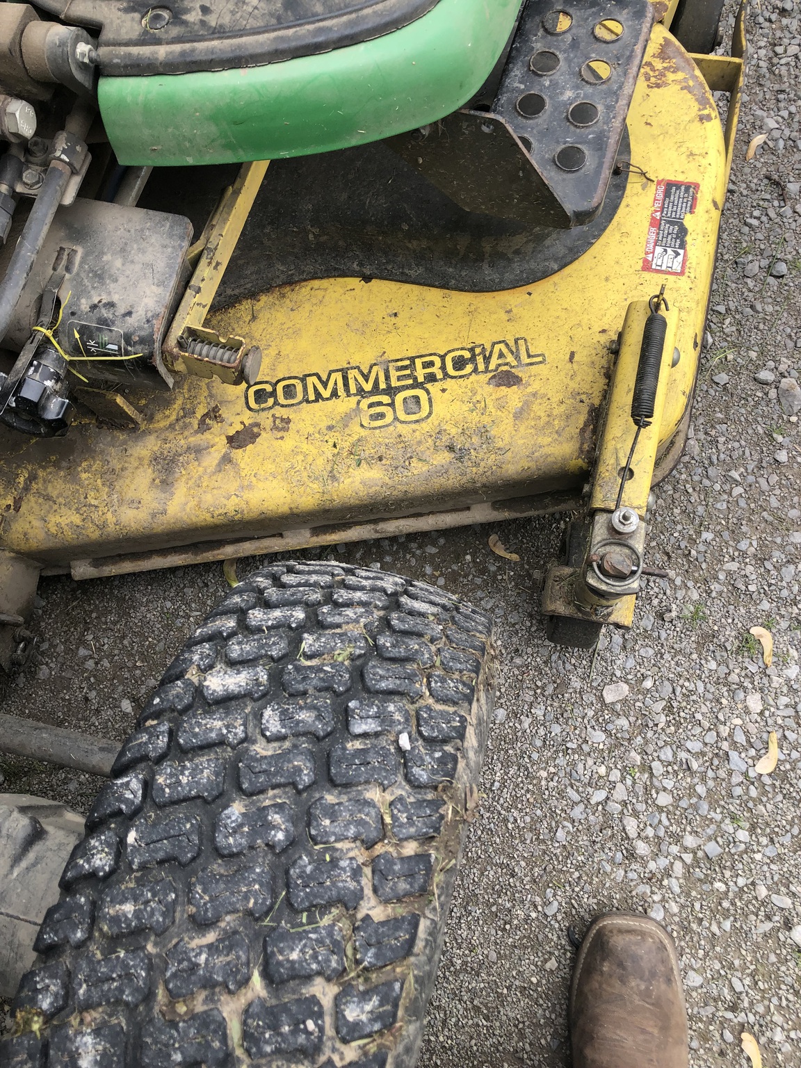 1999 John Deere 4200 Image 7