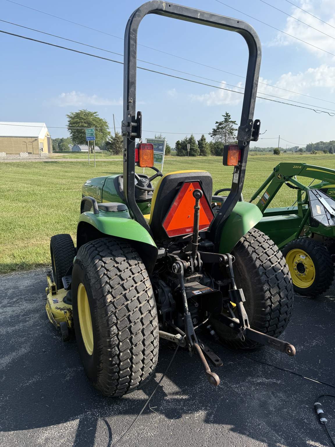 1999 John Deere 4200 Image 3