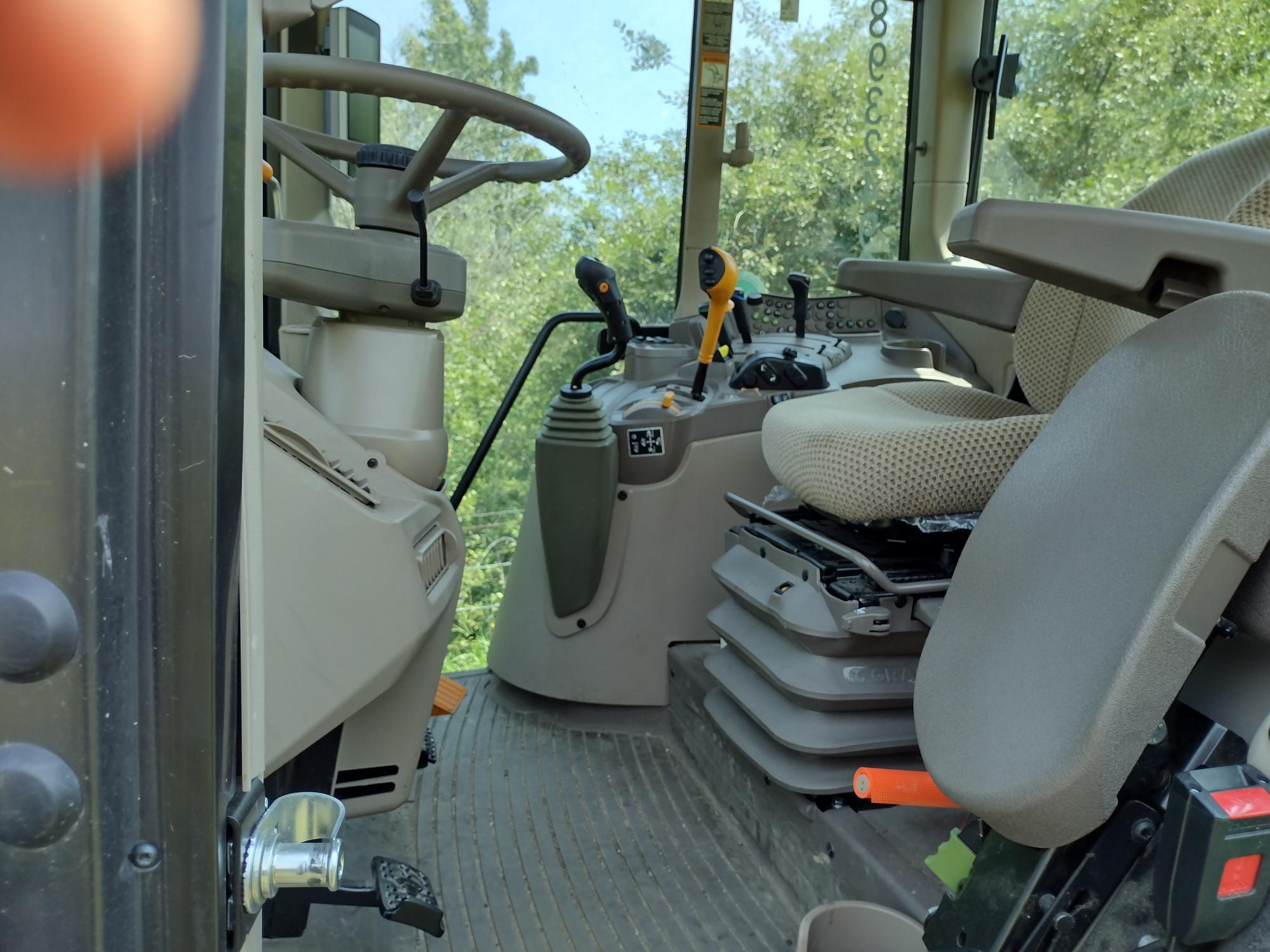 2023 John Deere 6120M Image 4