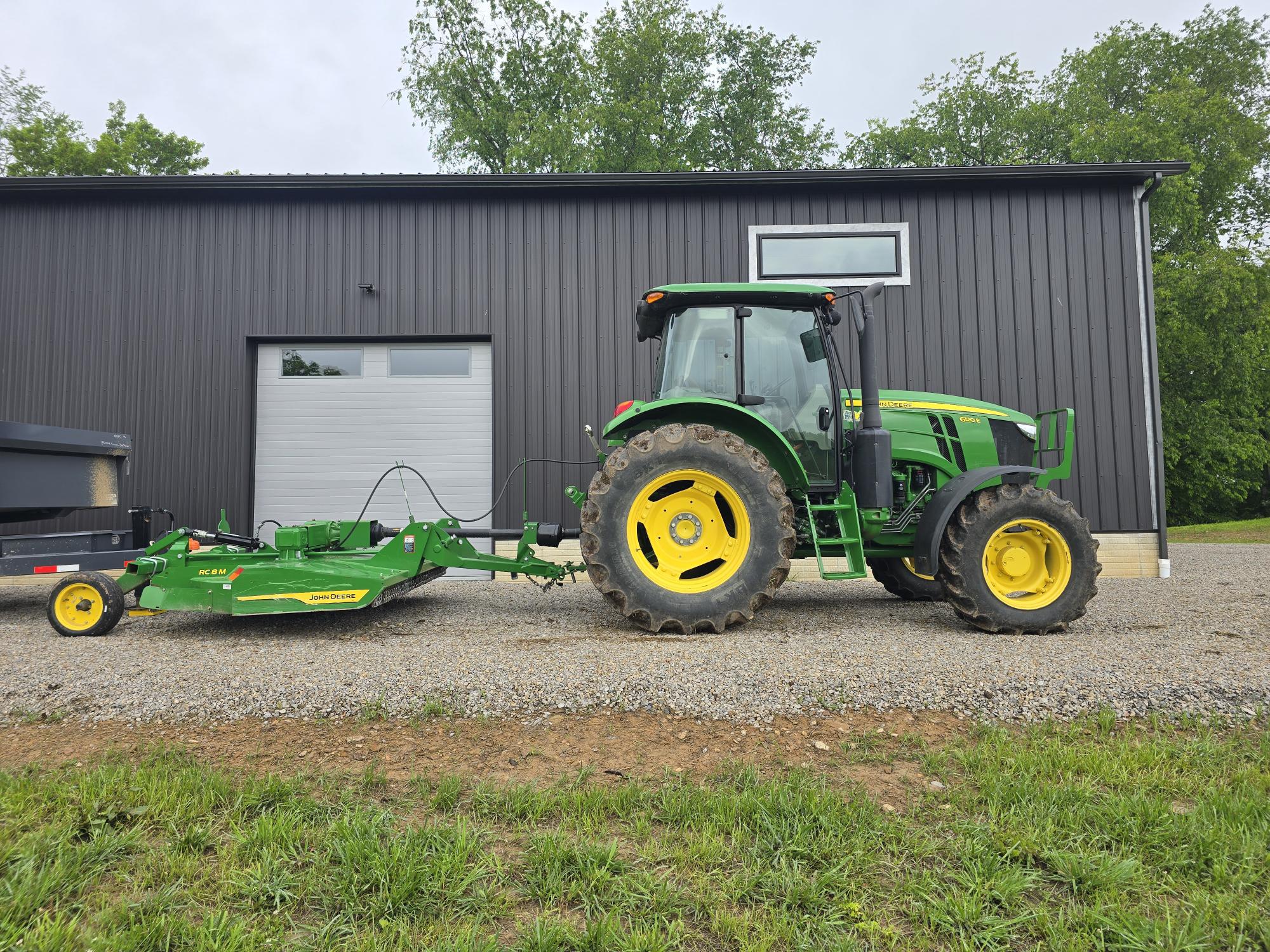 2020 John Deere 6120E Image 3