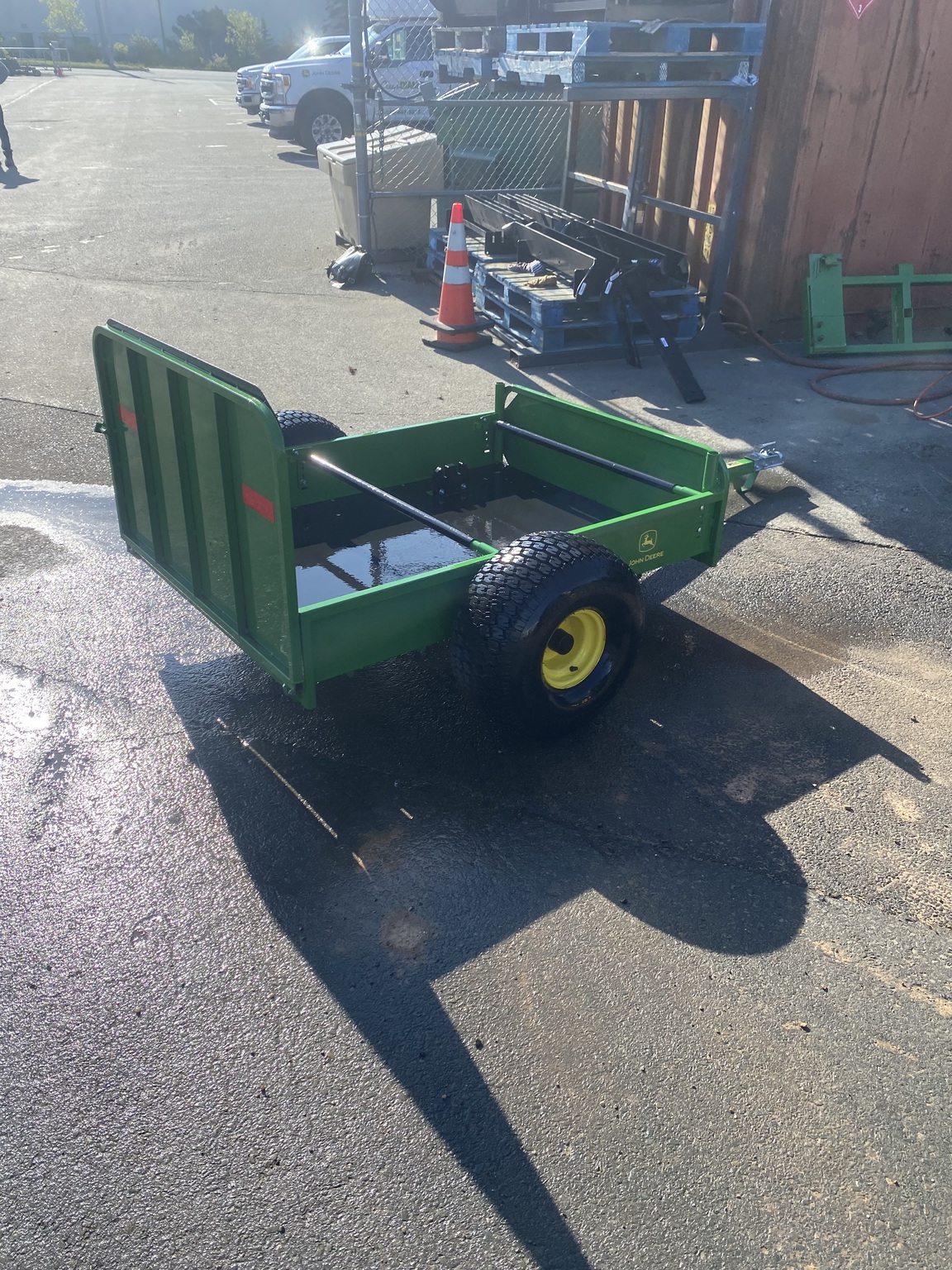 2023 John Deere 22B Image 4