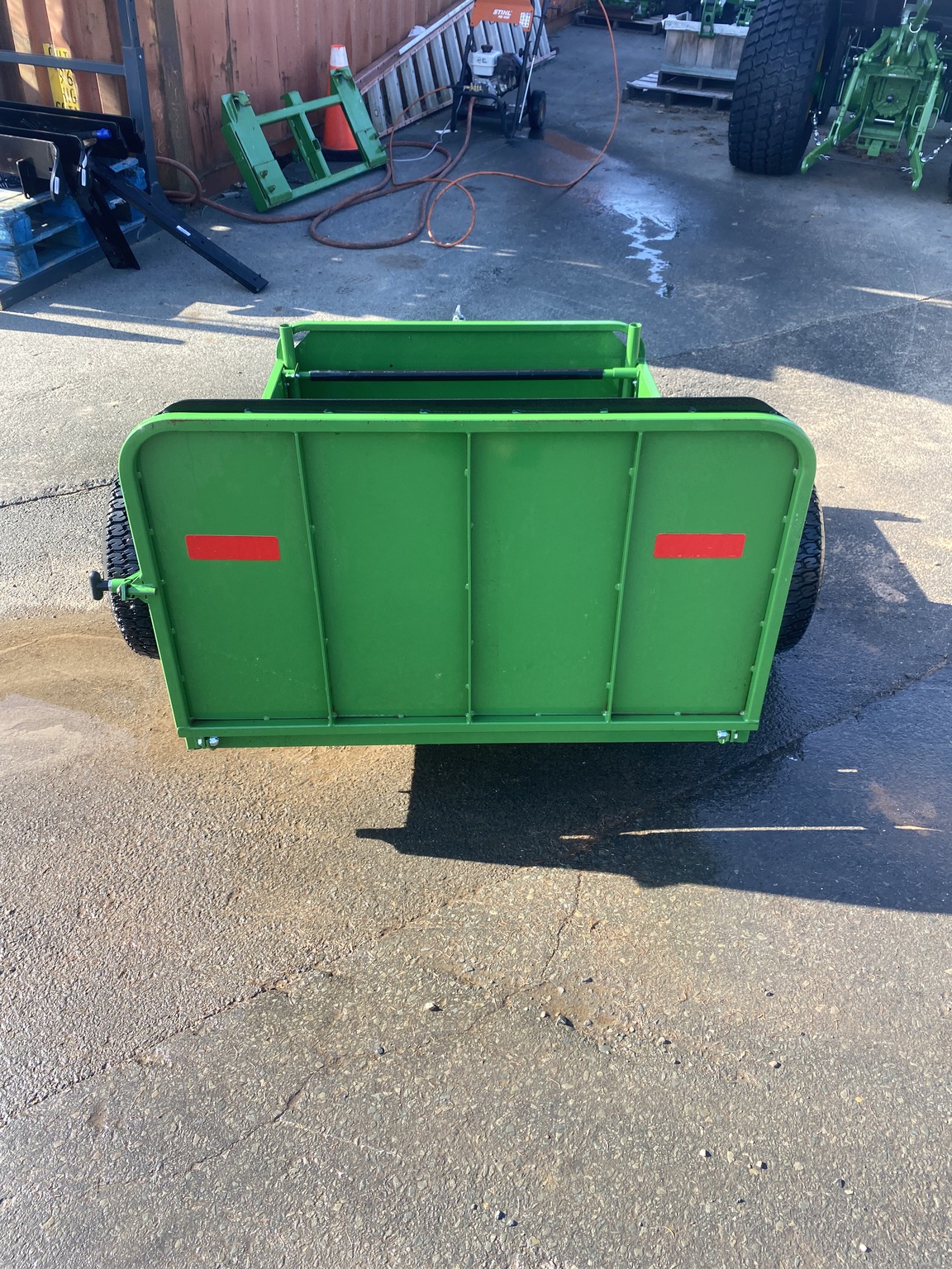 2023 John Deere 22B Image 3