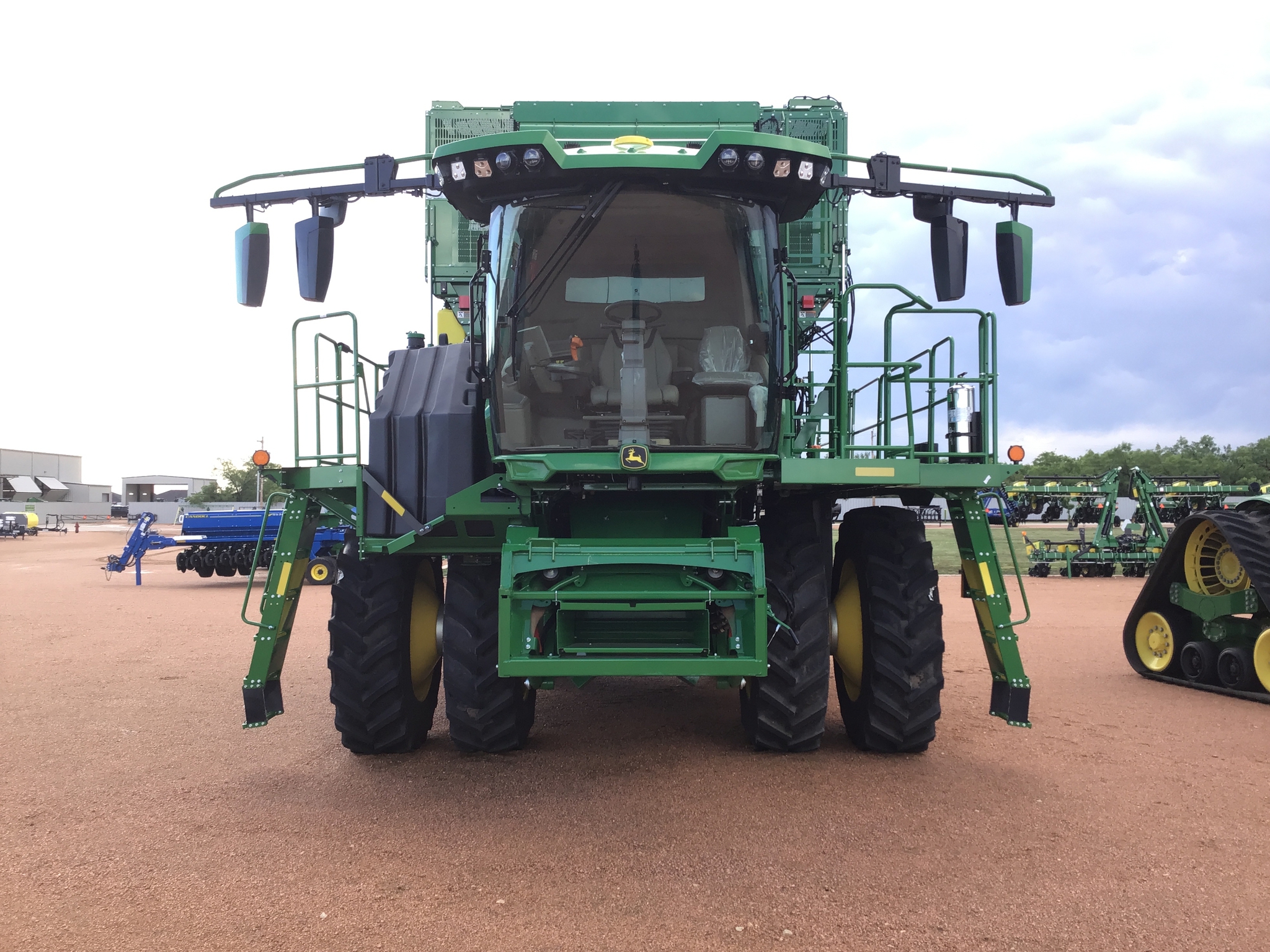 2023 John Deere CS770 Image 4