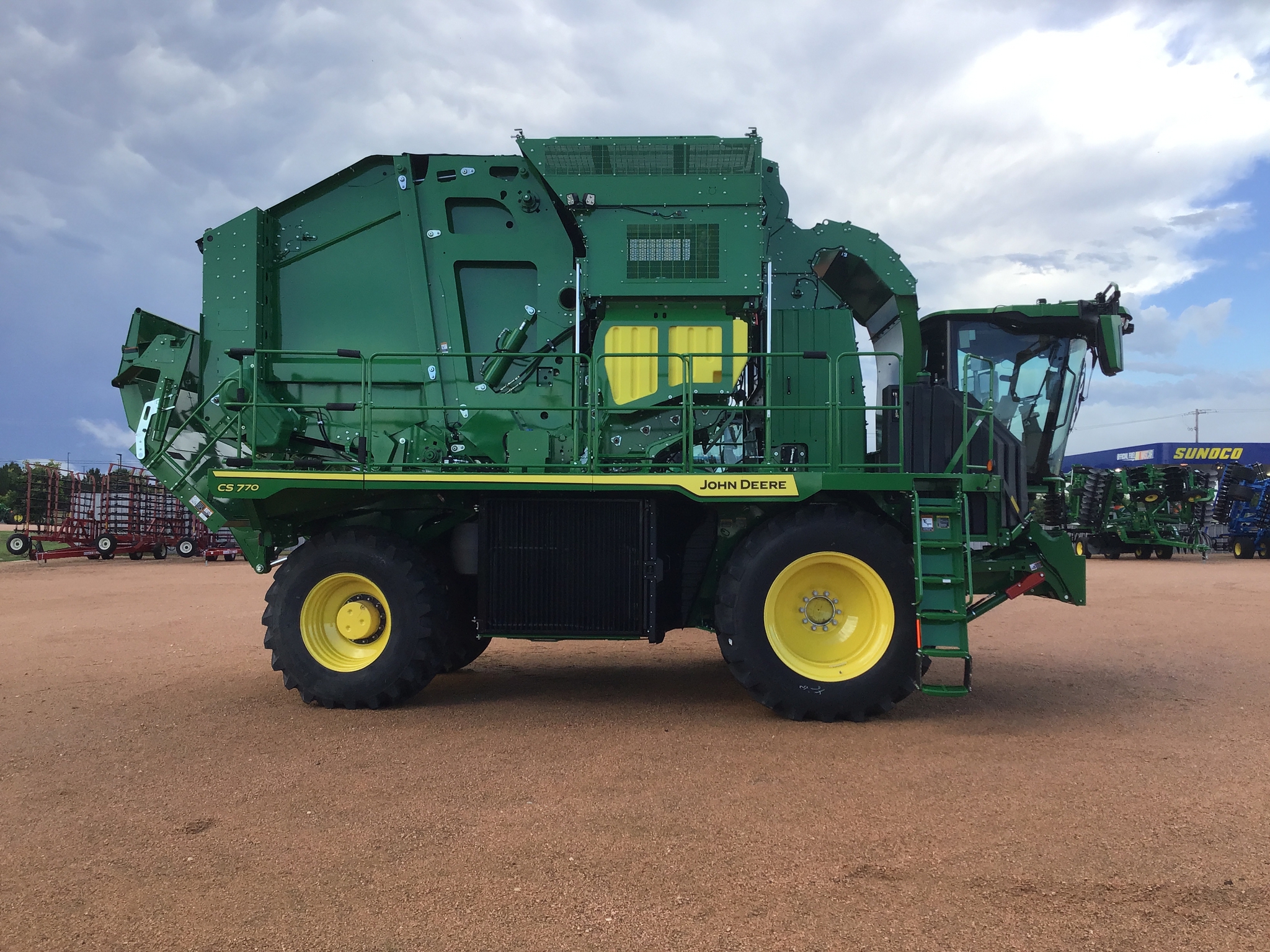 2023 John Deere CS770 Image 2