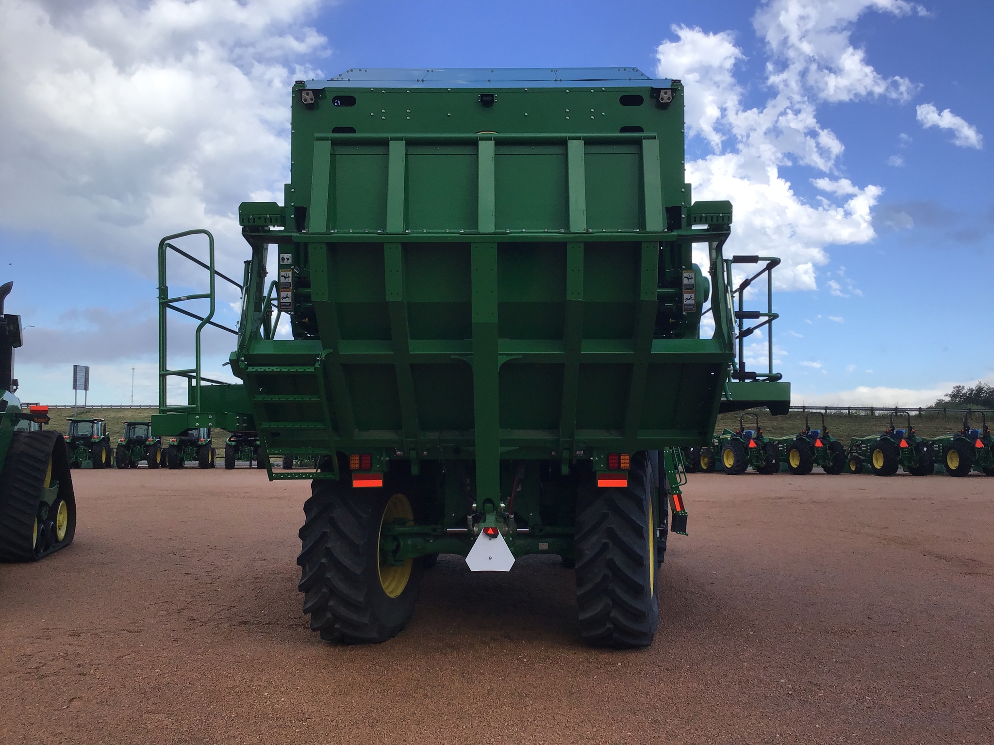 2023 John Deere CS770 Image 7