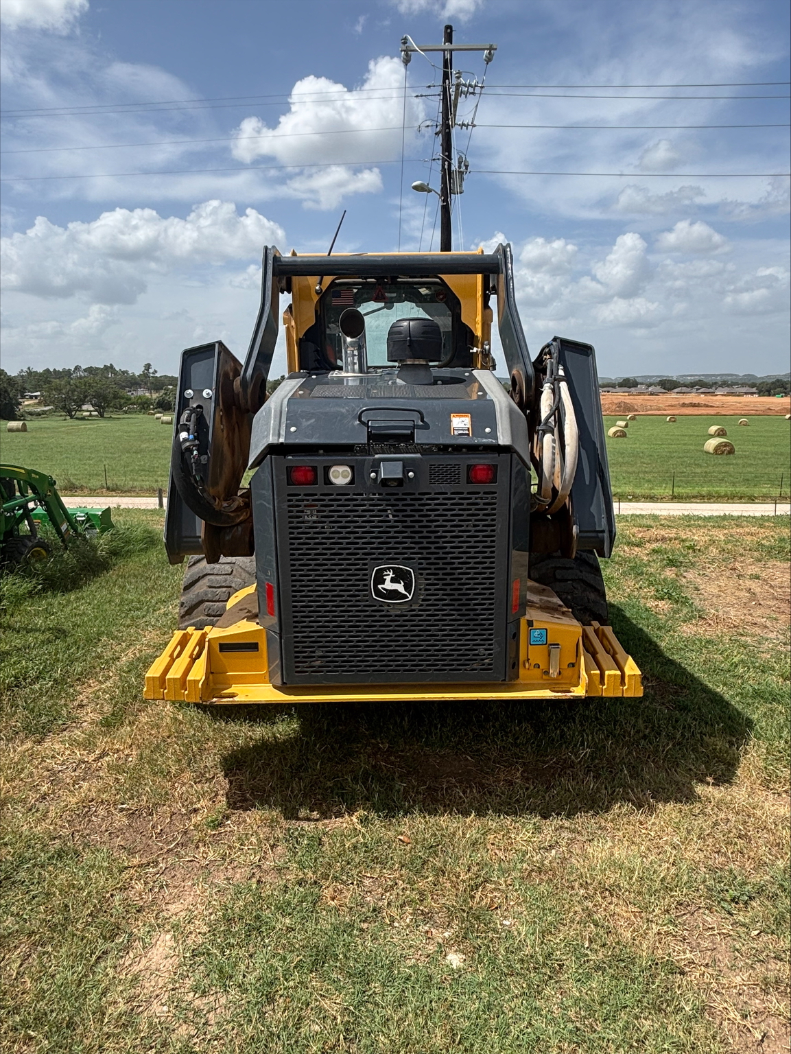 2021 John Deere 332G Image 4