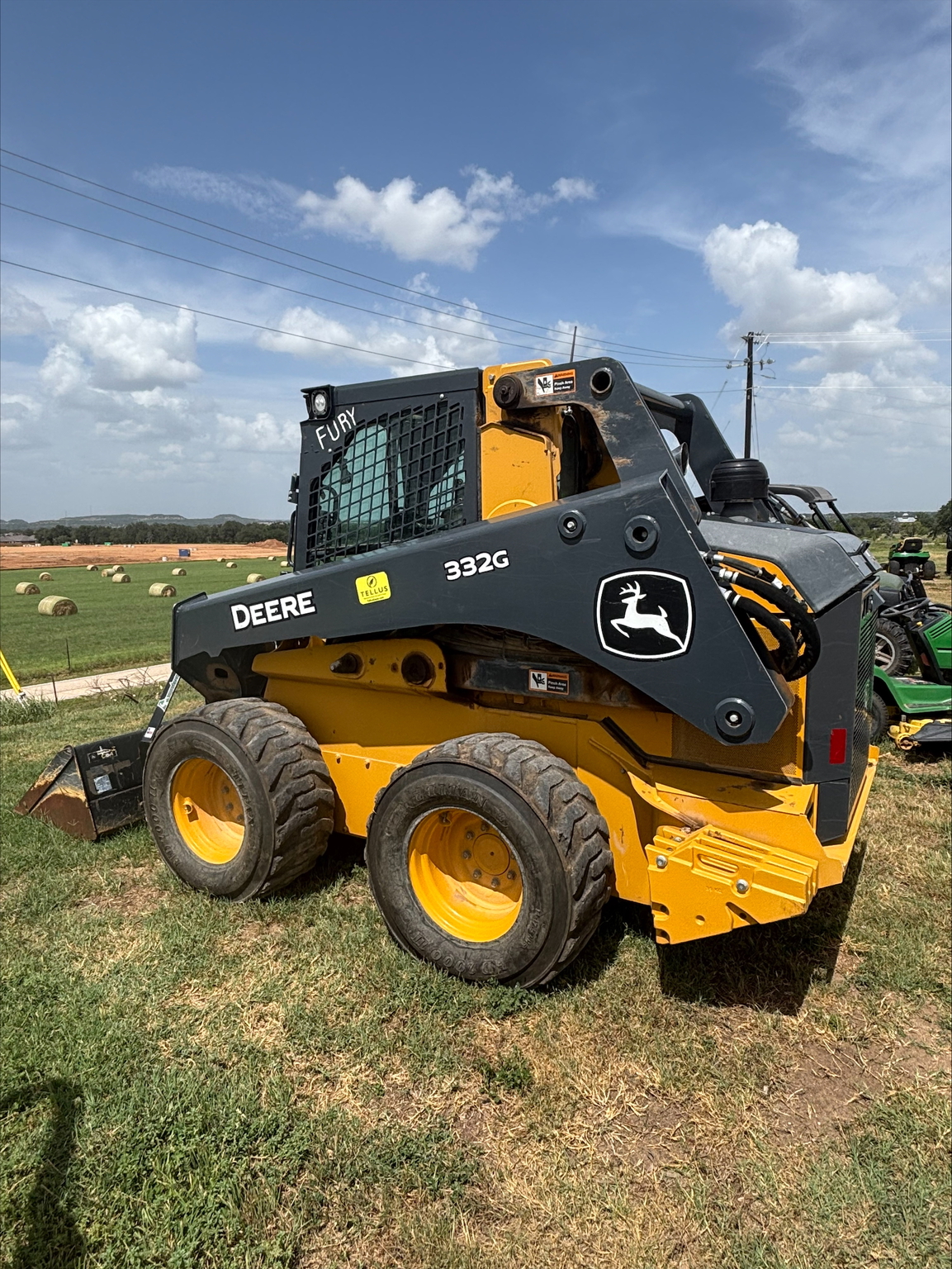 2021 John Deere 332G Image 2