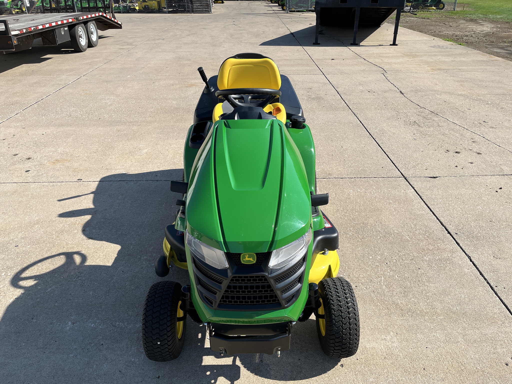 2015 John Deere X350R Image 2