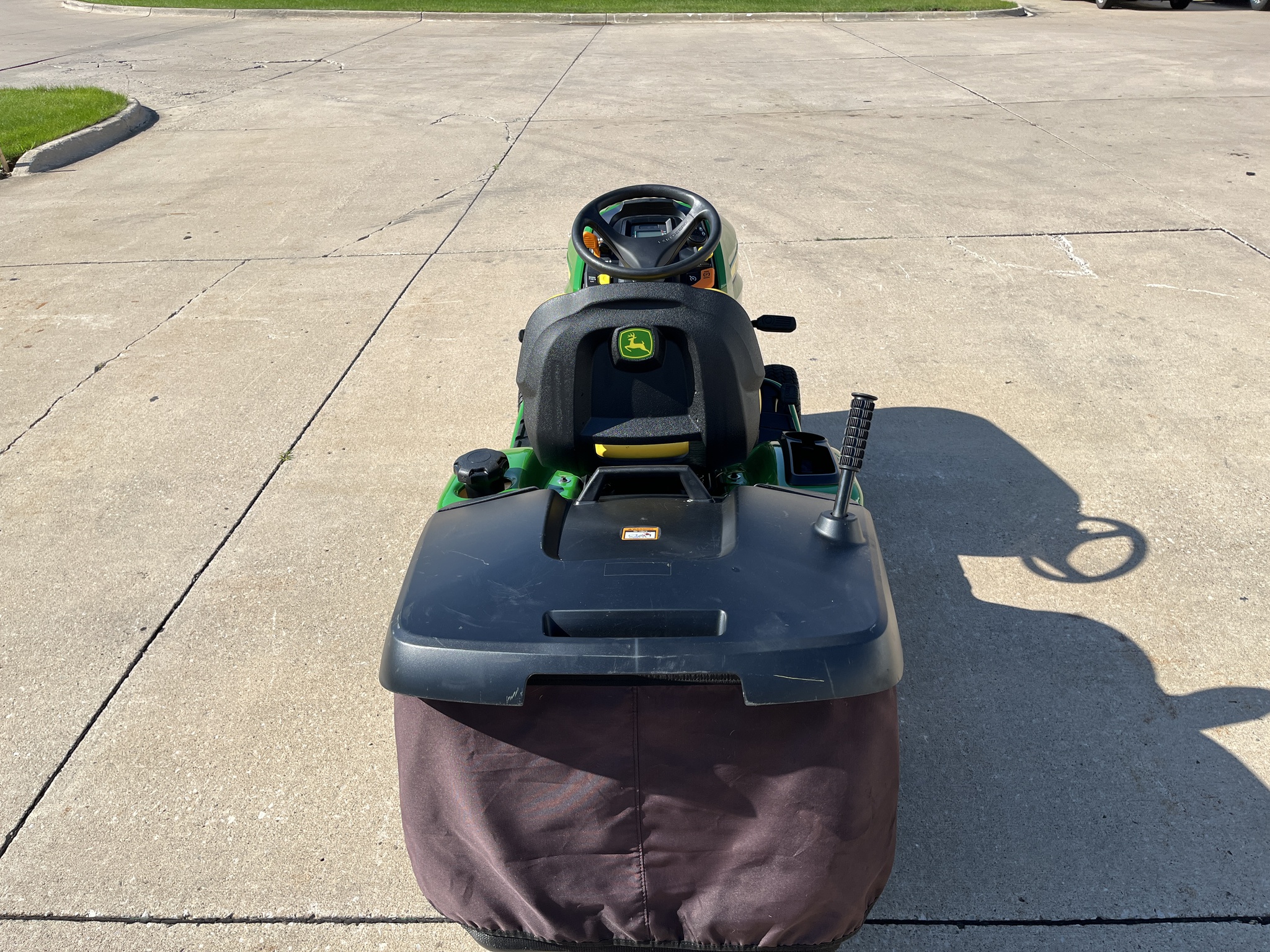 2015 John Deere X350R Image 6