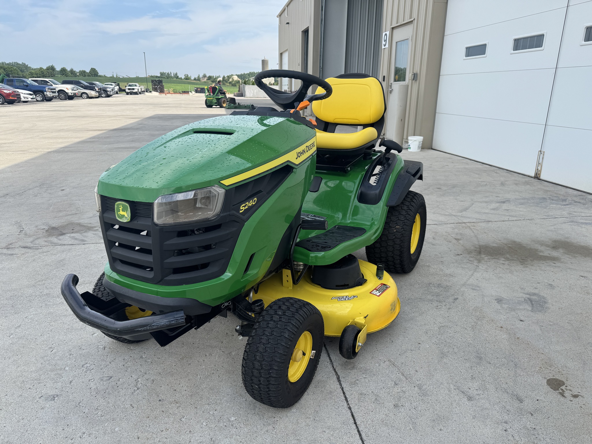 2022 John Deere S240 Image 1