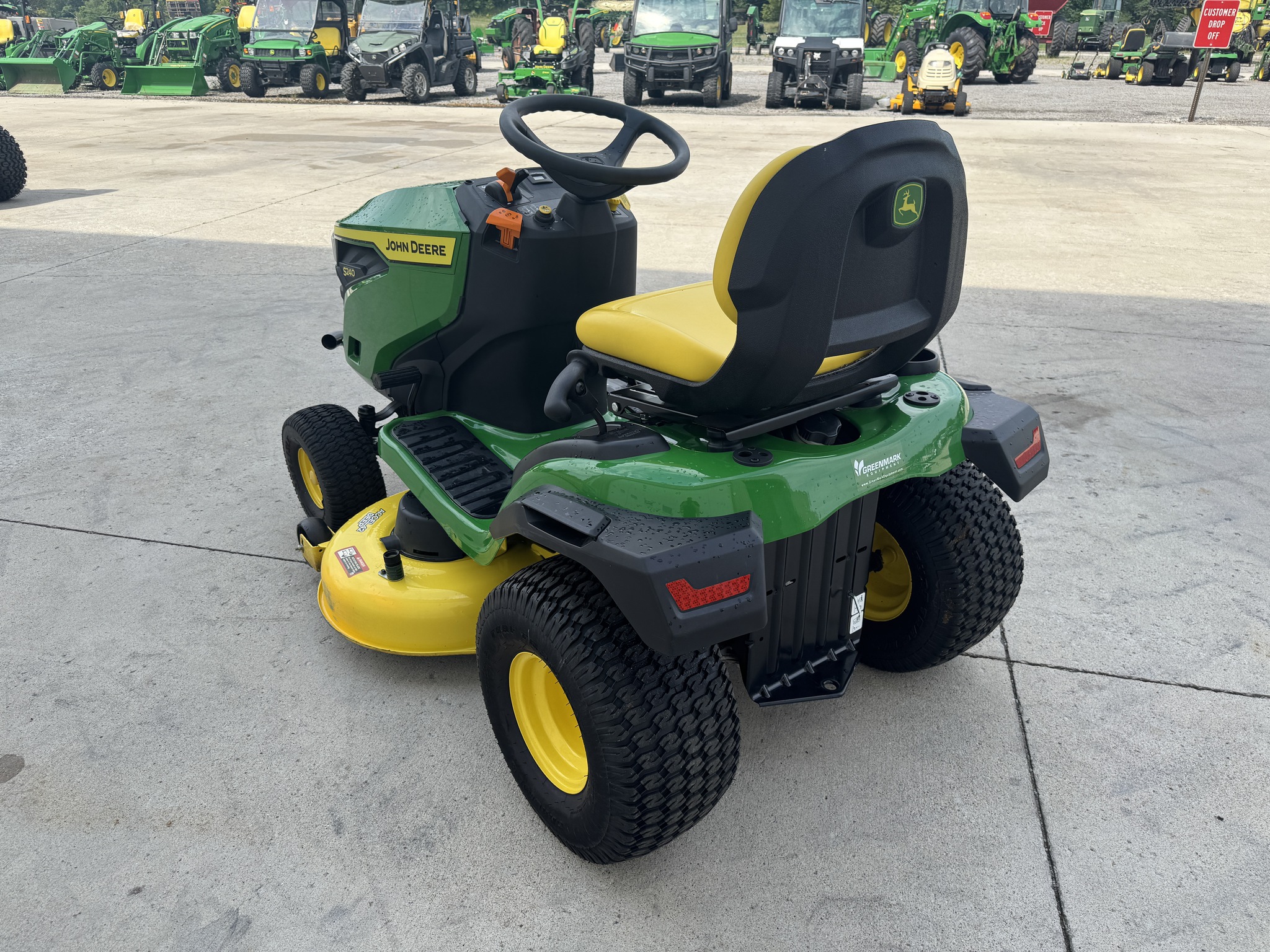 2022 John Deere S240 Image 3