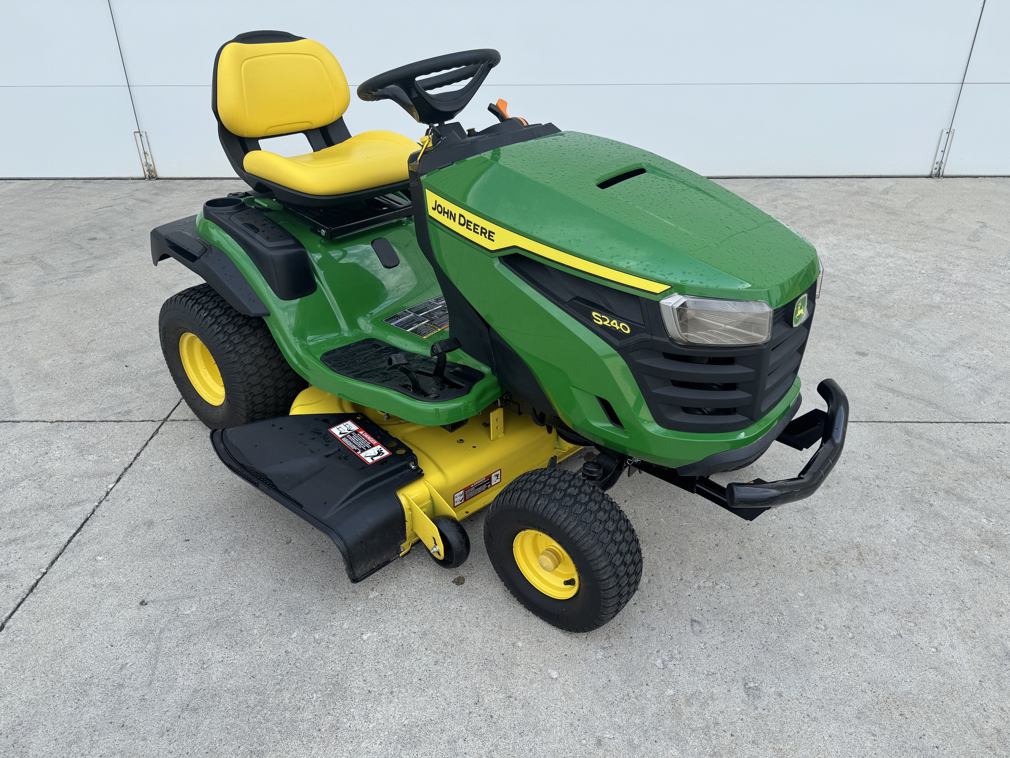 2022 John Deere S240 Image 7