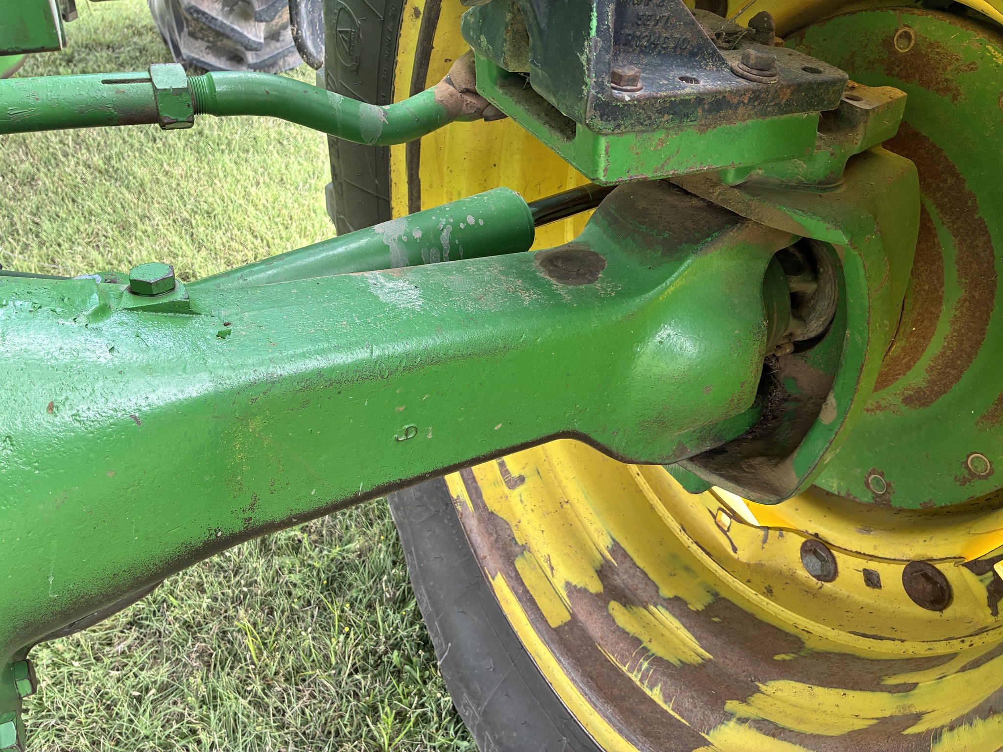 1996 John Deere 8300 Image 13
